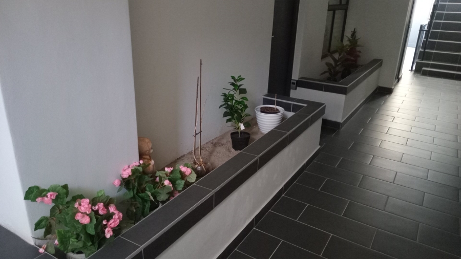 2 Bedroom Property for Sale in Table View Western Cape